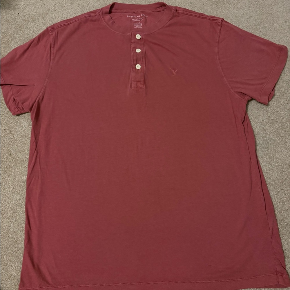 American Eagle Outfitters Men's Burgundy Henley Tee